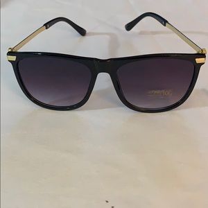 Women’s sunglasses